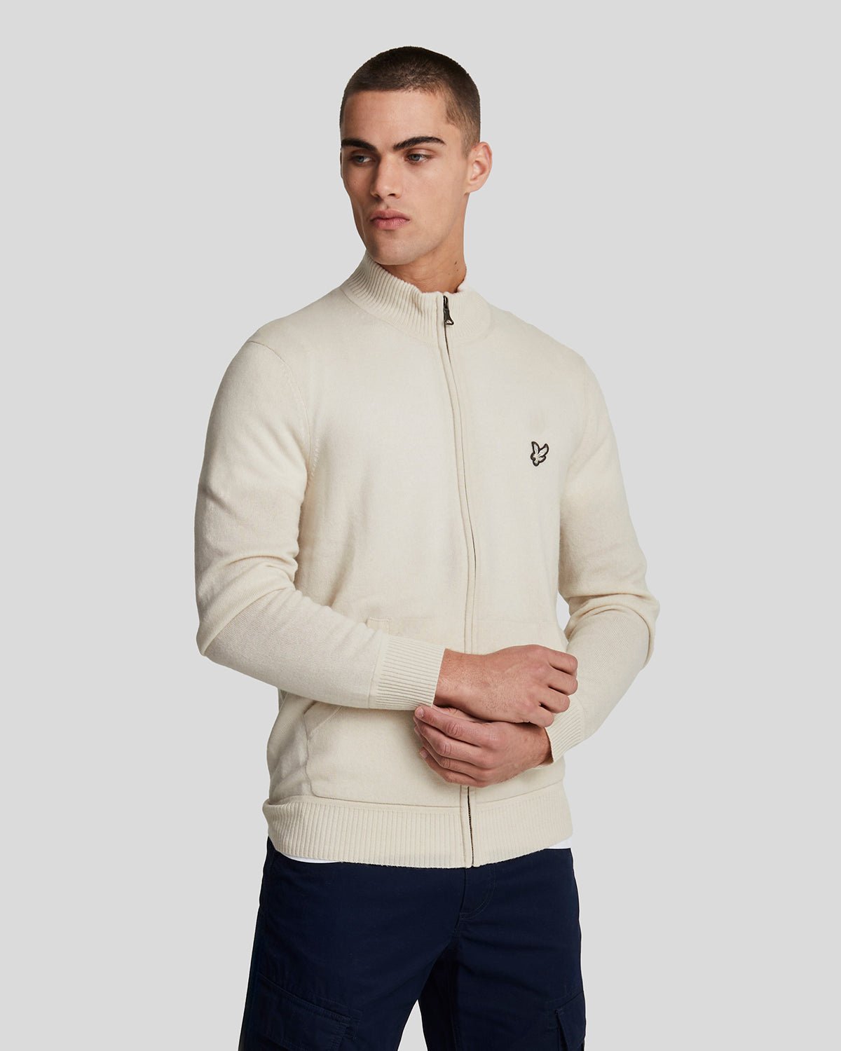 Lyle Scott Men s Premium Cashmere Blend Zip Through Jumper in Discovery Khaki Lyle Scott EU